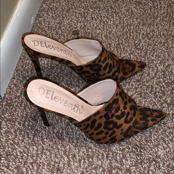 Heels - Picture 4 of 4